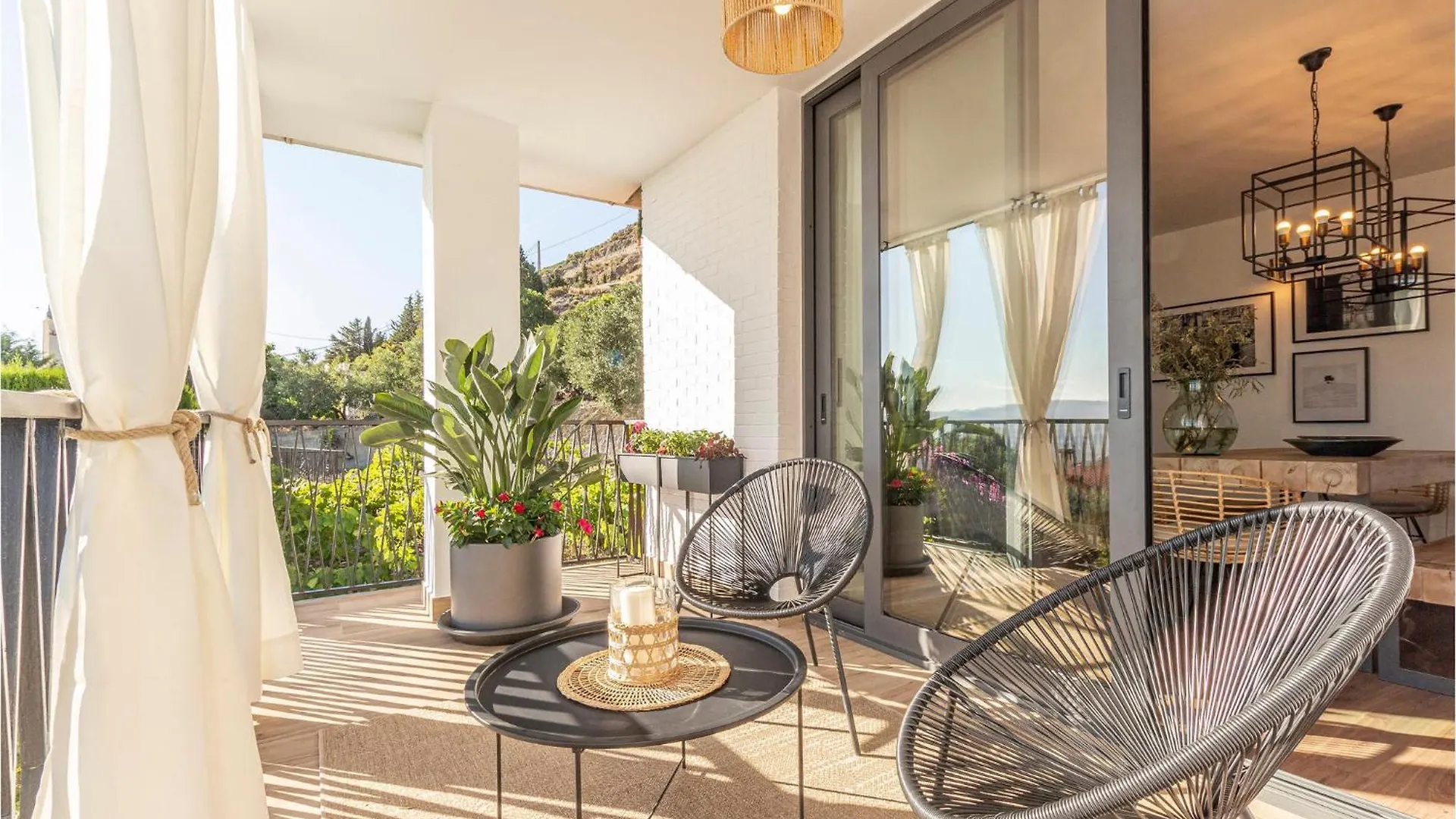 Gorgeous Home In Nigueelas With Wifi 0*, Niguelas Spain