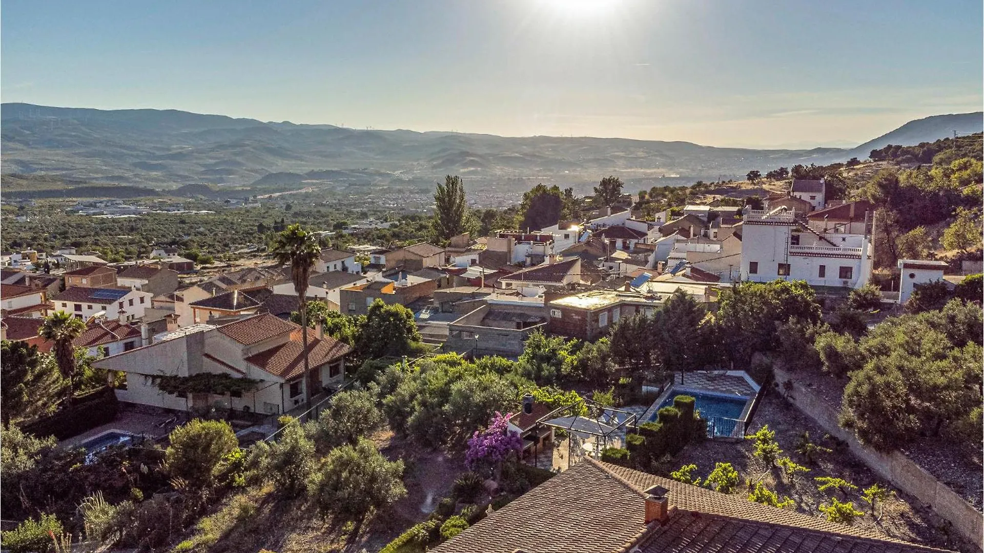 Gorgeous Home In Nigueelas With Wifi 0*, Niguelas