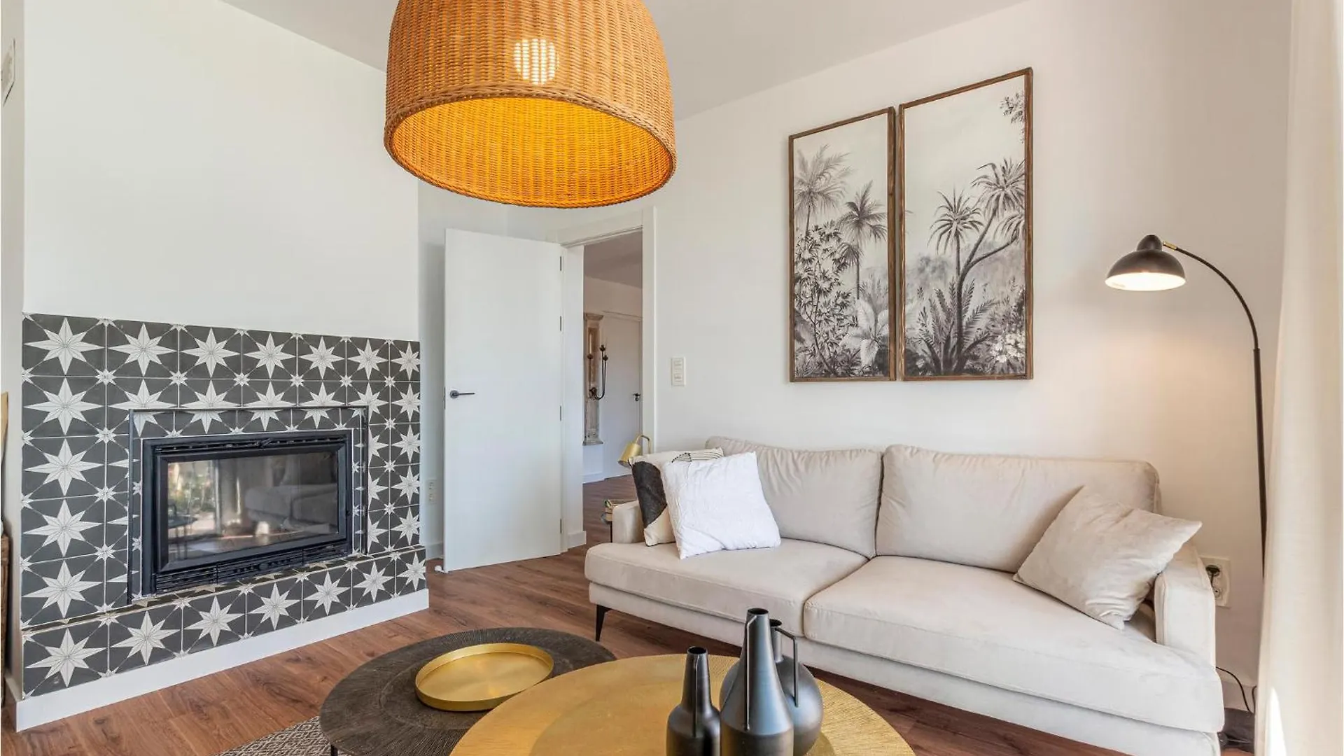 Gorgeous Home In Nigueelas With Wifi Holiday home
